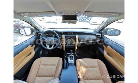 Nunua Imported Toyota Fortuner Nyingine Gari ndani ya Import - Dubai nchini Kati Kenya Nunua Imported Toyota Fortuner Nyingine Gari ndani ya Import - Dubai nchini Kati Kenya