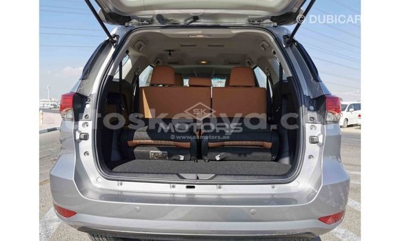 Nunua Imported Toyota Fortuner Nyingine Gari ndani ya Import - Dubai nchini Kati Kenya Nunua Imported Toyota Fortuner Nyingine Gari ndani ya Import - Dubai nchini Kati Kenya