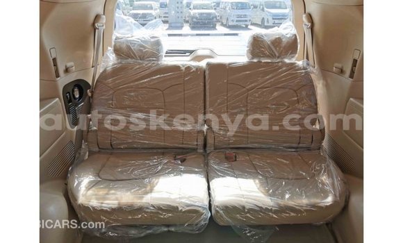 Buy Import Toyota Land Cruiser White Car in Import - Dubai in Central Kenya Buy Import Toyota Land Cruiser White Car in Import - Dubai in Central Kenya