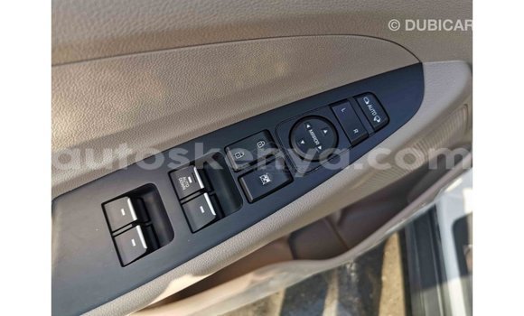 Buy Import Hyundai Tucson White Car in Import - Dubai in Central Kenya Buy Import Hyundai Tucson White Car in Import - Dubai in Central Kenya