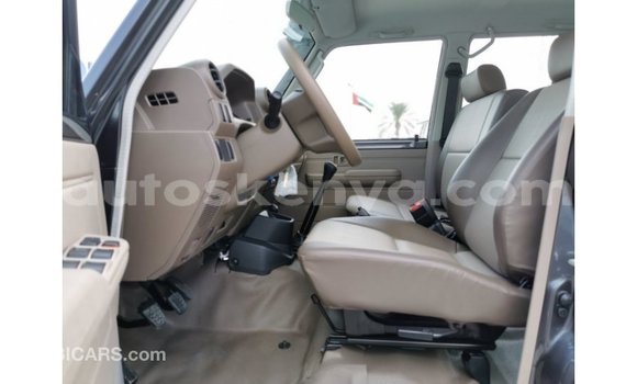 Nunua Imported Toyota Land Cruiser Nyingine Gari ndani ya Import - Dubai nchini Kati Kenya Nunua Imported Toyota Land Cruiser Nyingine Gari ndani ya Import - Dubai nchini Kati Kenya