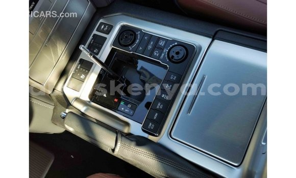 Nunua Imported Toyota Land Cruiser Nyeusi Gari ndani ya Import - Dubai nchini Kati Kenya Nunua Imported Toyota Land Cruiser Nyeusi Gari ndani ya Import - Dubai nchini Kati Kenya