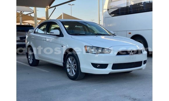 Nunua Imported Mitsubishi Lancer Nyeupe Gari ndani ya Import - Dubai nchini Kati Kenya Nunua Imported Mitsubishi Lancer Nyeupe Gari ndani ya Import - Dubai nchini Kati Kenya