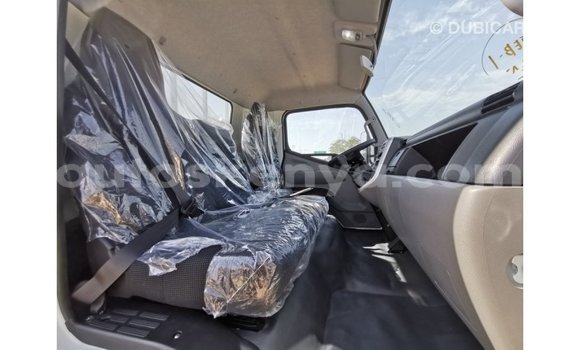 Buy Import Mitsubishi Fuso White Truck in Import - Dubai in Central Kenya Buy Import Mitsubishi Fuso White Truck in Import - Dubai in Central Kenya