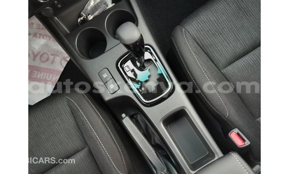 Nunua Imported Toyota Hilux Nyeupe Gari ndani ya Import - Dubai nchini Kati Kenya Nunua Imported Toyota Hilux Nyeupe Gari ndani ya Import - Dubai nchini Kati Kenya