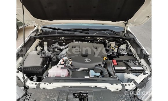 Nunua Imported Toyota Hilux Nyeupe Gari ndani ya Import - Dubai nchini Kati Kenya Nunua Imported Toyota Hilux Nyeupe Gari ndani ya Import - Dubai nchini Kati Kenya
