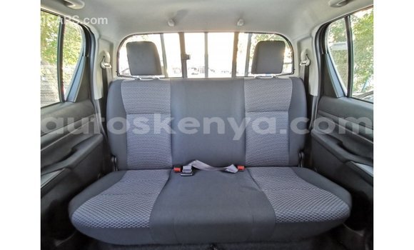 Nunua Imported Toyota Hilux Nyingine Gari ndani ya Import - Dubai nchini Kati Kenya Nunua Imported Toyota Hilux Nyingine Gari ndani ya Import - Dubai nchini Kati Kenya