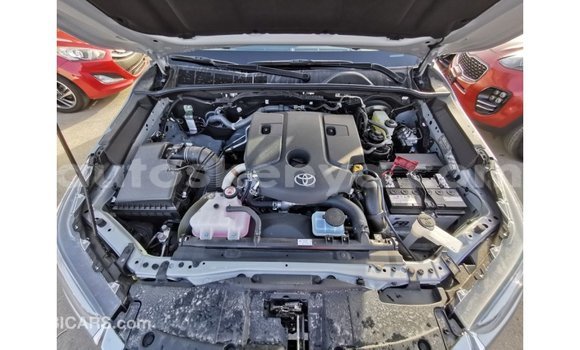 Nunua Imported Toyota Hilux Nyingine Gari ndani ya Import - Dubai nchini Kati Kenya Nunua Imported Toyota Hilux Nyingine Gari ndani ya Import - Dubai nchini Kati Kenya