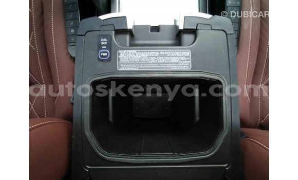 Imported Toyota Land Cruiser Black Makiinaa iti Import - Dubai keessatti Central Kenya keessatti Imported Toyota Land Cruiser Black Makiinaa iti Import - Dubai keessatti Central Kenya keessatti