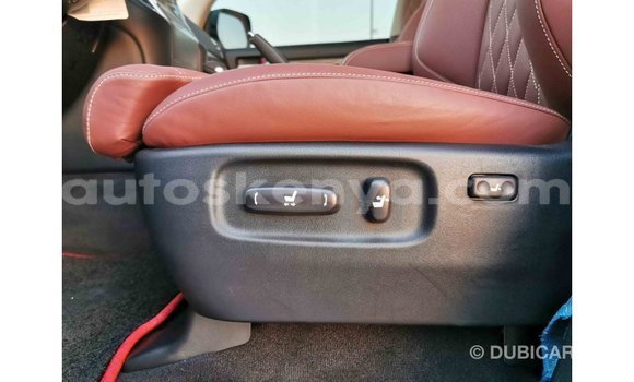 Imported Toyota Land Cruiser Black Makiinaa iti Import - Dubai keessatti Central Kenya keessatti Imported Toyota Land Cruiser Black Makiinaa iti Import - Dubai keessatti Central Kenya keessatti