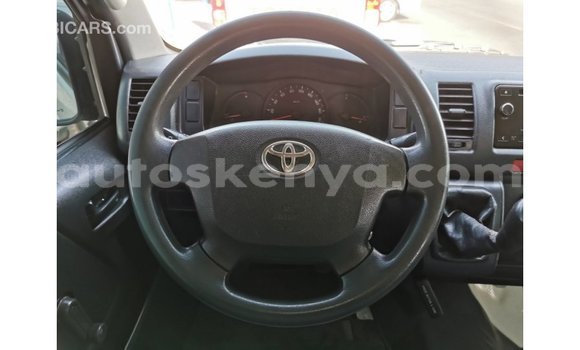 Buy Import Toyota Hiace White Car in Import - Dubai in Central Kenya Buy Import Toyota Hiace White Car in Import - Dubai in Central Kenya