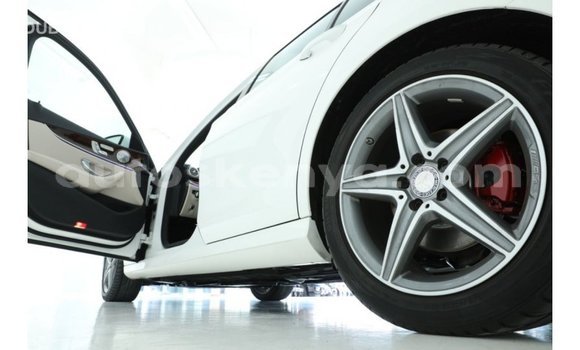 Imported Mercedes‒Benz 1117 White Netiree iti Import - Dubai keessatti Central Kenya keessatti Imported Mercedes‒Benz 1117 White Netiree iti Import - Dubai keessatti Central Kenya keessatti