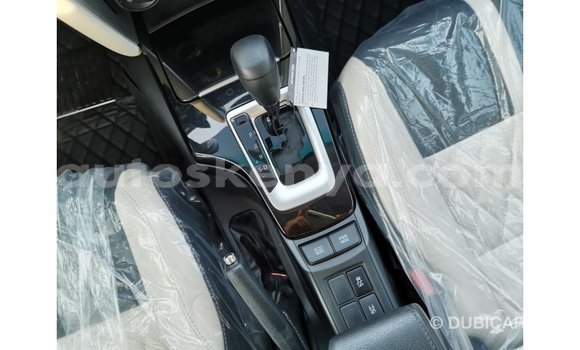 Nunua Imported Toyota Fortuner Nyeusi Gari ndani ya Import - Dubai nchini Kati Kenya Nunua Imported Toyota Fortuner Nyeusi Gari ndani ya Import - Dubai nchini Kati Kenya