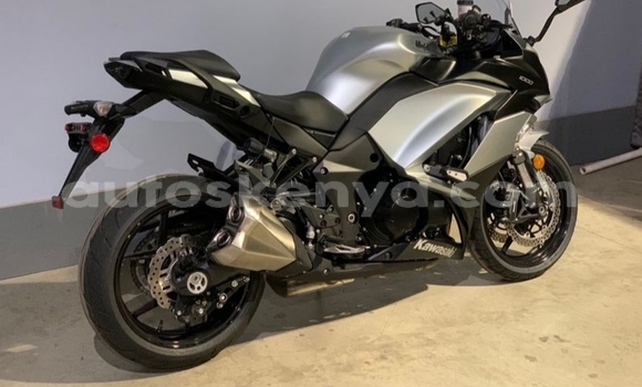 Buy New Kawasaki Ninja Beige Bike in Bissil in Nairobi Buy New Kawasaki Ninja Beige Bike in Bissil in Nairobi