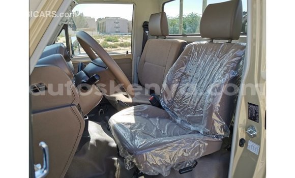 Buy Import Toyota Land Cruiser Beige Car in Import - Dubai in Central Kenya Buy Import Toyota Land Cruiser Beige Car in Import - Dubai in Central Kenya
