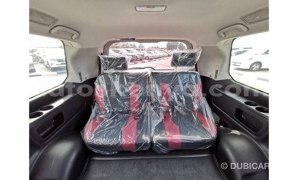 Buy Import Toyota Land Cruiser Black Car in Import - Dubai in Central Kenya Buy Import Toyota Land Cruiser Black Car in Import - Dubai in Central Kenya