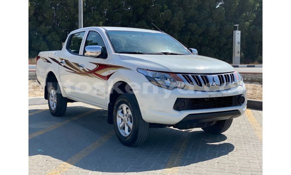 Buy Import Mitsubishi L200 White Car in Import - Dubai in Central Kenya