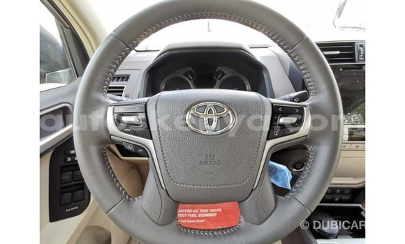 Nunua Imported Toyota Prado Nyeusi Gari ndani ya Import - Dubai nchini Kati Kenya Nunua Imported Toyota Prado Nyeusi Gari ndani ya Import - Dubai nchini Kati Kenya