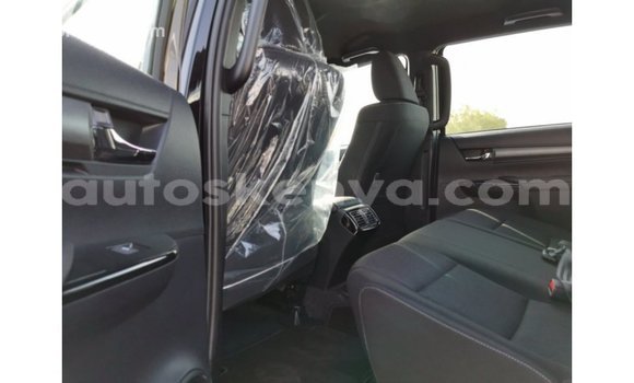 Imported Toyota Hilux Black Makiinaa iti Import - Dubai keessatti Central Kenya keessatti Imported Toyota Hilux Black Makiinaa iti Import - Dubai keessatti Central Kenya keessatti