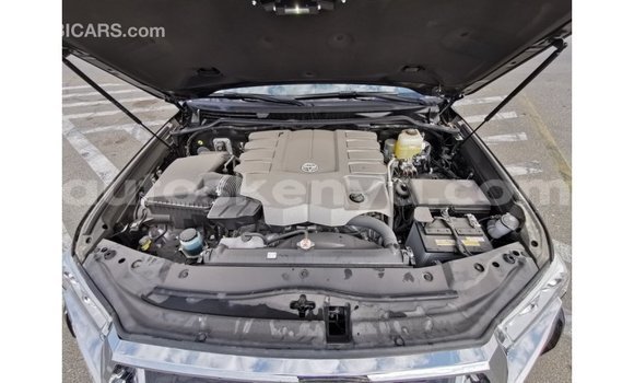 Buy Import Toyota Land Cruiser Black Car in Import - Dubai in Central Kenya Buy Import Toyota Land Cruiser Black Car in Import - Dubai in Central Kenya