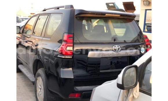 Nunua Imported Toyota Prado Nyeusi Gari ndani ya Import - Dubai nchini Kati Kenya Nunua Imported Toyota Prado Nyeusi Gari ndani ya Import - Dubai nchini Kati Kenya