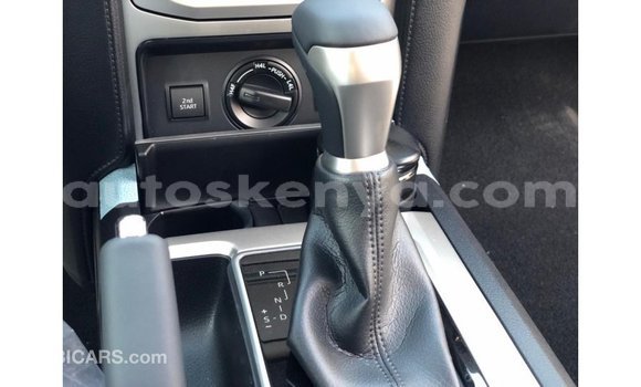Nunua Imported Toyota Prado Nyeusi Gari ndani ya Import - Dubai nchini Kati Kenya Nunua Imported Toyota Prado Nyeusi Gari ndani ya Import - Dubai nchini Kati Kenya