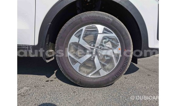 Buy Import Kia Sportage White Car in Import - Dubai in Central Kenya Buy Import Kia Sportage White Car in Import - Dubai in Central Kenya