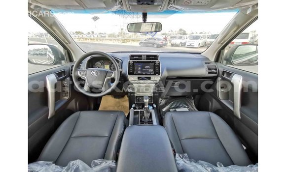 Buy Import Toyota Prado Black Car in Import - Dubai in Central Kenya Buy Import Toyota Prado Black Car in Import - Dubai in Central Kenya