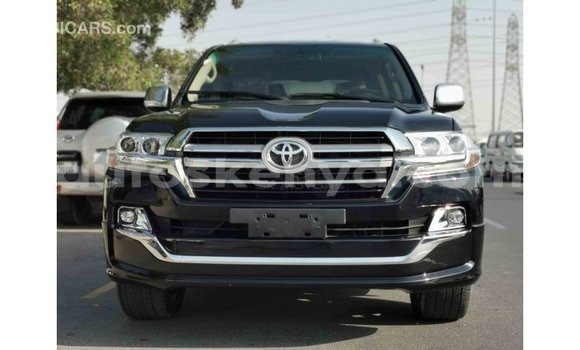 Nunua Imported Toyota Land Cruiser Nyeusi Gari ndani ya Import - Dubai nchini Kati Kenya Nunua Imported Toyota Land Cruiser Nyeusi Gari ndani ya Import - Dubai nchini Kati Kenya