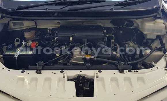 Buy Used Toyota Avanza White Car in Busia in West Kenya Buy Used Toyota Avanza White Car in Busia in West Kenya