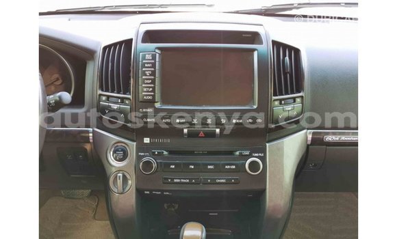 Nunua Imported Toyota Land Cruiser Nyeusi Gari ndani ya Import - Dubai nchini Kati Kenya Nunua Imported Toyota Land Cruiser Nyeusi Gari ndani ya Import - Dubai nchini Kati Kenya