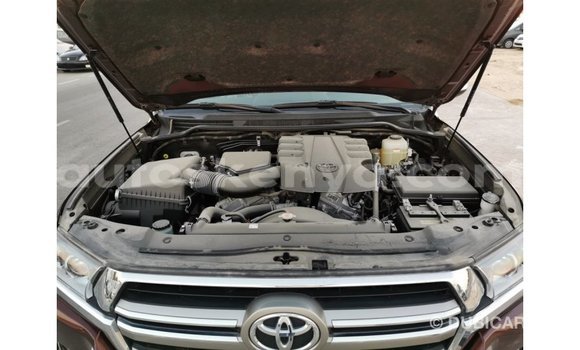 Nunua Imported Toyota Land Cruiser Nyekundu Gari ndani ya Import - Dubai nchini Kati Kenya Nunua Imported Toyota Land Cruiser Nyekundu Gari ndani ya Import - Dubai nchini Kati Kenya