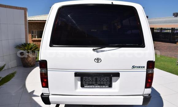 Buy Used Toyota Hiace White Car in Bissil in Nairobi Buy Used Toyota Hiace White Car in Bissil in Nairobi