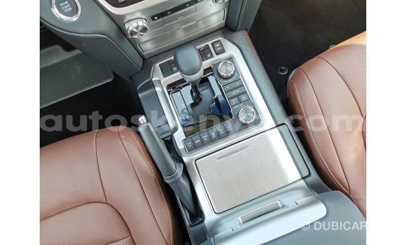 Buy Import Toyota Land Cruiser Black Car in Import - Dubai in Central Kenya Buy Import Toyota Land Cruiser Black Car in Import - Dubai in Central Kenya