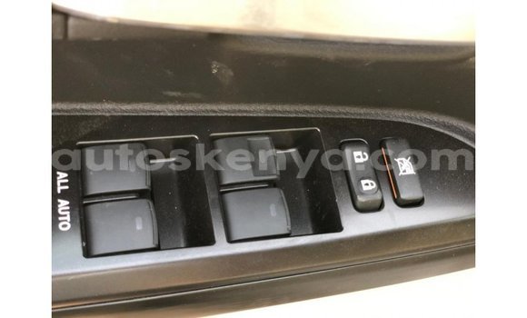 Imported Toyota Land Cruiser Black Makiinaa iti Import - Dubai keessatti Central Kenya keessatti Imported Toyota Land Cruiser Black Makiinaa iti Import - Dubai keessatti Central Kenya keessatti