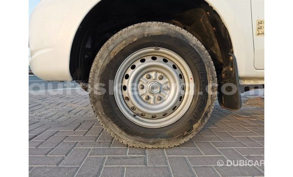 Imported Mitsubishi L200 White Makiinaa iti Import - Dubai keessatti Central Kenya keessatti Imported Mitsubishi L200 White Makiinaa iti Import - Dubai keessatti Central Kenya keessatti