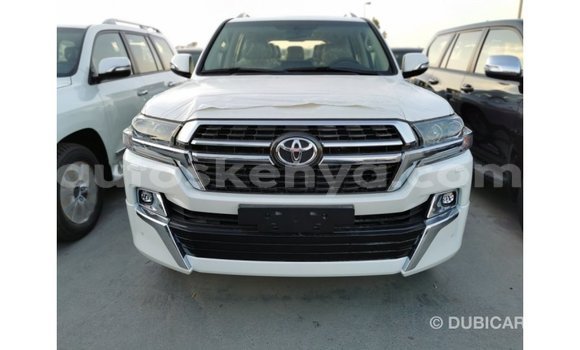 Imported Toyota Land Cruiser White Makiinaa iti Import - Dubai keessatti Central Kenya keessatti Imported Toyota Land Cruiser White Makiinaa iti Import - Dubai keessatti Central Kenya keessatti