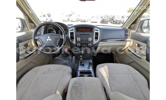 Nunua Imported Mitsubishi Pajero Nyingine Gari ndani ya Import - Dubai nchini Kati Kenya Nunua Imported Mitsubishi Pajero Nyingine Gari ndani ya Import - Dubai nchini Kati Kenya