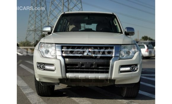 Buy Import Mitsubishi Pajero White Car in Import - Dubai in Central Kenya Buy Import Mitsubishi Pajero White Car in Import - Dubai in Central Kenya