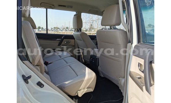 Buy Import Mitsubishi Pajero White Car in Import - Dubai in Central Kenya Buy Import Mitsubishi Pajero White Car in Import - Dubai in Central Kenya