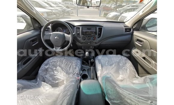 Nunua Imported Mitsubishi L200 Nyeupe Gari ndani ya Import - Dubai nchini Kati Kenya Nunua Imported Mitsubishi L200 Nyeupe Gari ndani ya Import - Dubai nchini Kati Kenya
