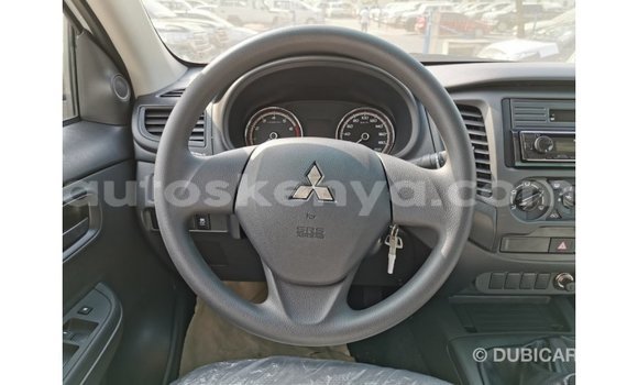 Nunua Imported Mitsubishi L200 Nyeupe Gari ndani ya Import - Dubai nchini Kati Kenya Nunua Imported Mitsubishi L200 Nyeupe Gari ndani ya Import - Dubai nchini Kati Kenya
