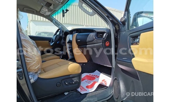 Nunua Imported Toyota Fortuner Nyeusi Gari ndani ya Import - Dubai nchini Kati Kenya Nunua Imported Toyota Fortuner Nyeusi Gari ndani ya Import - Dubai nchini Kati Kenya