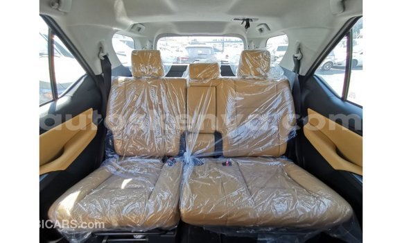 Nunua Imported Toyota Fortuner Nyeusi Gari ndani ya Import - Dubai nchini Kati Kenya Nunua Imported Toyota Fortuner Nyeusi Gari ndani ya Import - Dubai nchini Kati Kenya