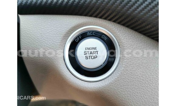 Imported Hyundai Tucson White Makiinaa iti Import - Dubai keessatti Central Kenya keessatti Imported Hyundai Tucson White Makiinaa iti Import - Dubai keessatti Central Kenya keessatti