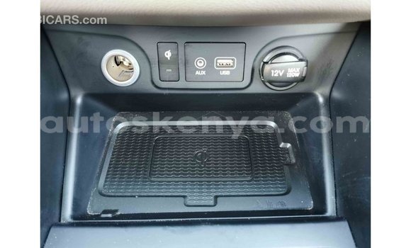 Imported Hyundai Tucson White Makiinaa iti Import - Dubai keessatti Central Kenya keessatti Imported Hyundai Tucson White Makiinaa iti Import - Dubai keessatti Central Kenya keessatti