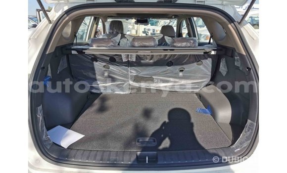 Imported Hyundai Tucson White Makiinaa iti Import - Dubai keessatti Central Kenya keessatti Imported Hyundai Tucson White Makiinaa iti Import - Dubai keessatti Central Kenya keessatti