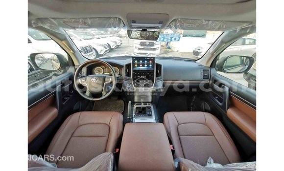 Buy Import Toyota Land Cruiser Other Car in Import - Dubai in Central Kenya Buy Import Toyota Land Cruiser Other Car in Import - Dubai in Central Kenya