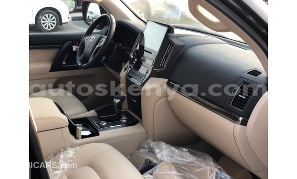 Imported Toyota Land Cruiser Black Makiinaa iti Import - Dubai keessatti Central Kenya keessatti Imported Toyota Land Cruiser Black Makiinaa iti Import - Dubai keessatti Central Kenya keessatti