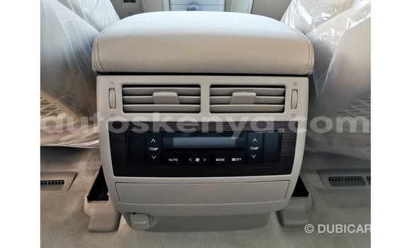 Buy Import Toyota Land Cruiser White Car in Import - Dubai in Central Kenya Buy Import Toyota Land Cruiser White Car in Import - Dubai in Central Kenya